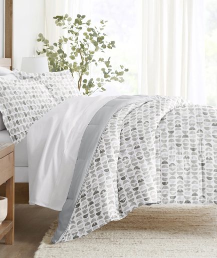 Moonlight Stars Reversible Down-Alternative Comforter Set