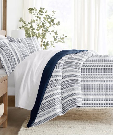Farmhouse Dreams Reversible Down-Alternative Comforter Set